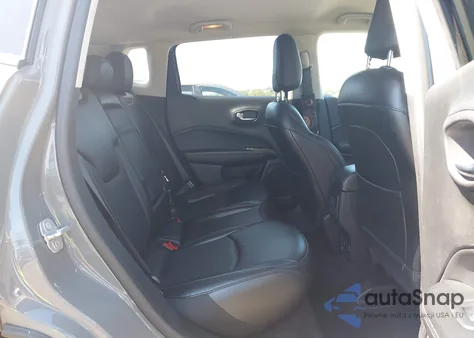 2020 Jeep Compass Limited 4X4 z USA, uszkodzony, nr VIN 3C4NJDCB4LT111701